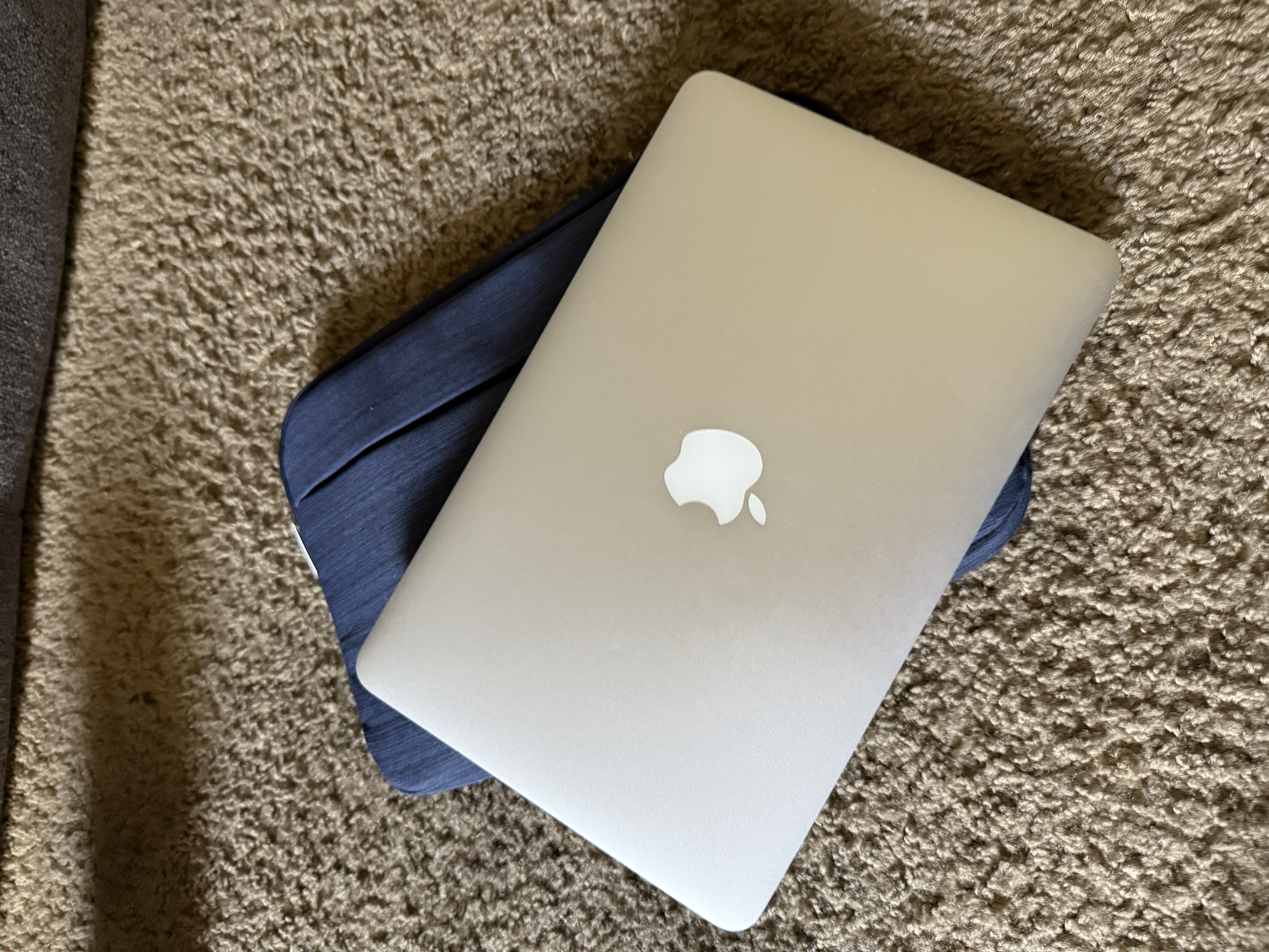 Small macbook 